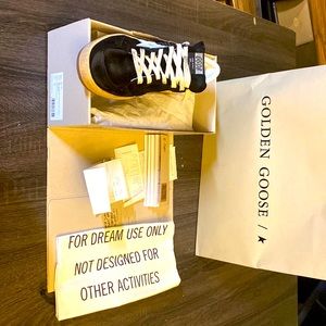 Ball Star Mens Golden Goose. Size 44(11)